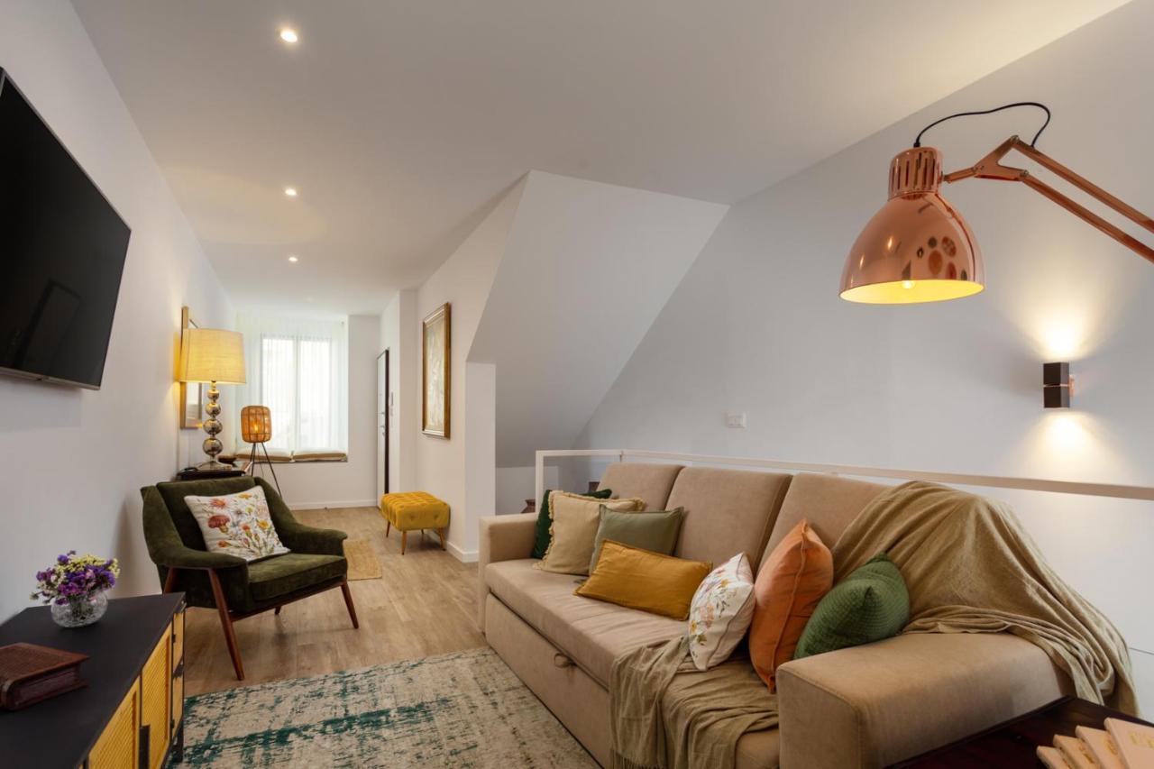 ליסבון Stupendo- Two Rooms, Patio With Refreshing Pond-Center-Air Conditioning-Free Park מראה חיצוני תמונה
