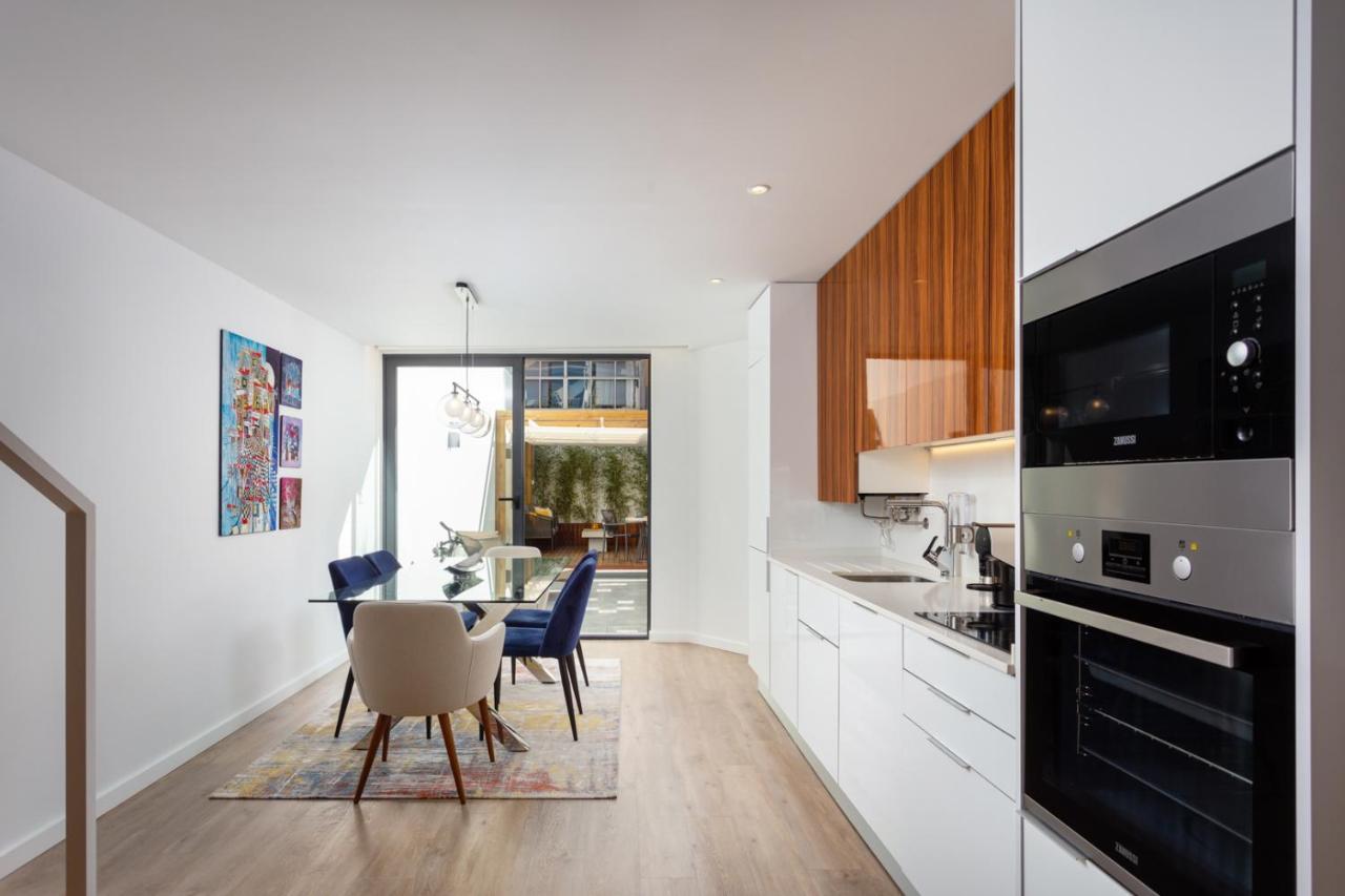 ליסבון Stupendo- Two Rooms, Patio With Refreshing Pond-Center-Air Conditioning-Free Park מראה חיצוני תמונה