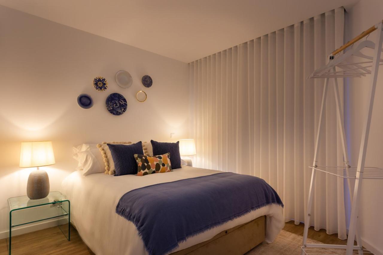 ליסבון Stupendo- Two Rooms, Patio With Refreshing Pond-Center-Air Conditioning-Free Park מראה חיצוני תמונה